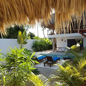 https://casa-del-mar-tulum.tulum-hotels.net